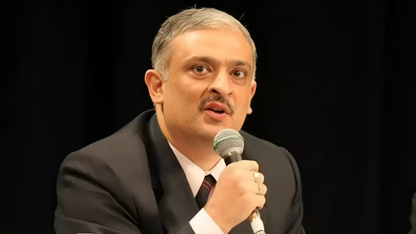 Shri Devesh Chaturvedi